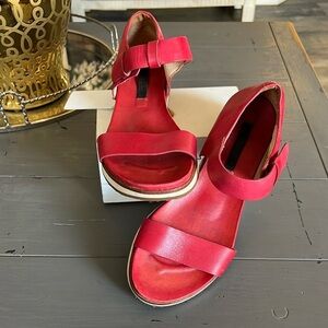 Neosens Women's Red Sandals Size 37 or 6.5 or‎ 7 EU